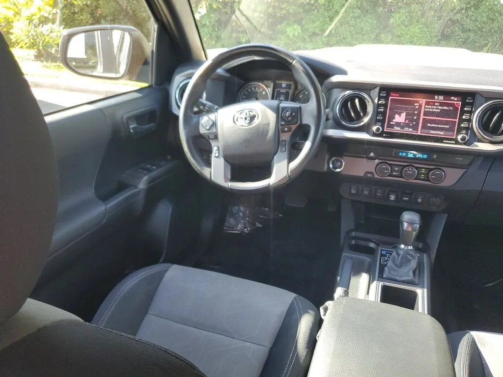 2022 Toyota Tacoma TRD Sport V6 photo 12