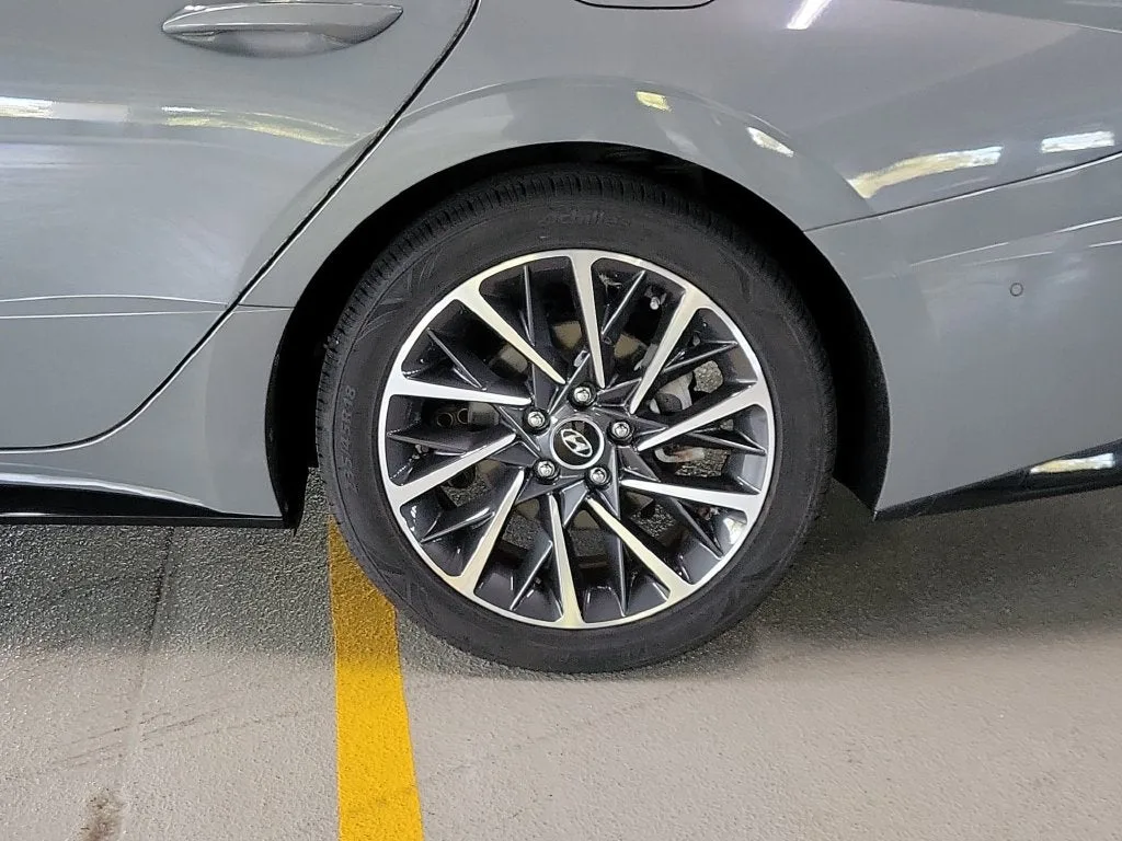 2020 Hyundai Sonata Limited photo 7