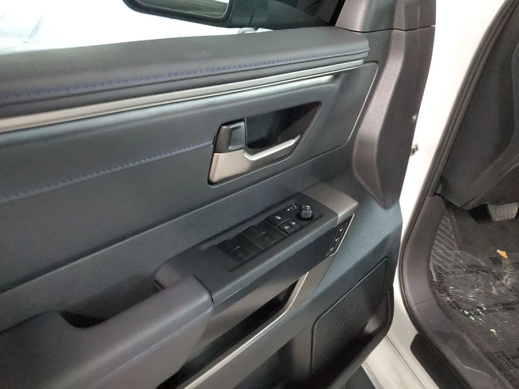 2026 Toyota Tundra Platinum photo 18
