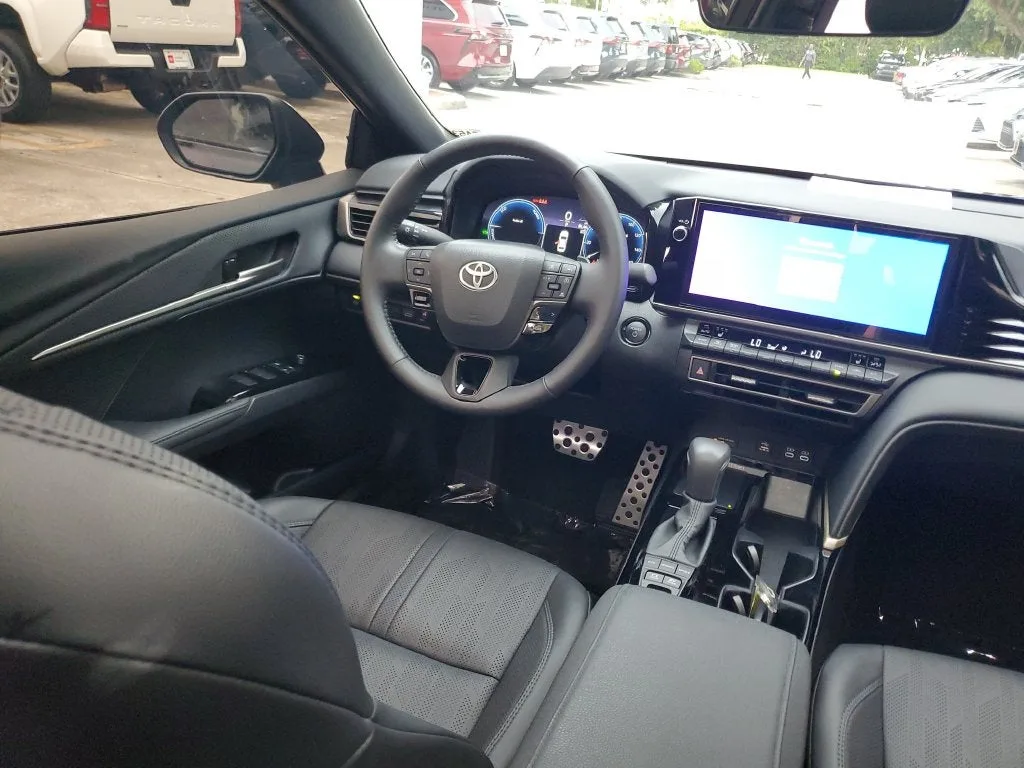 2025 Toyota Camry XSE photo 15
