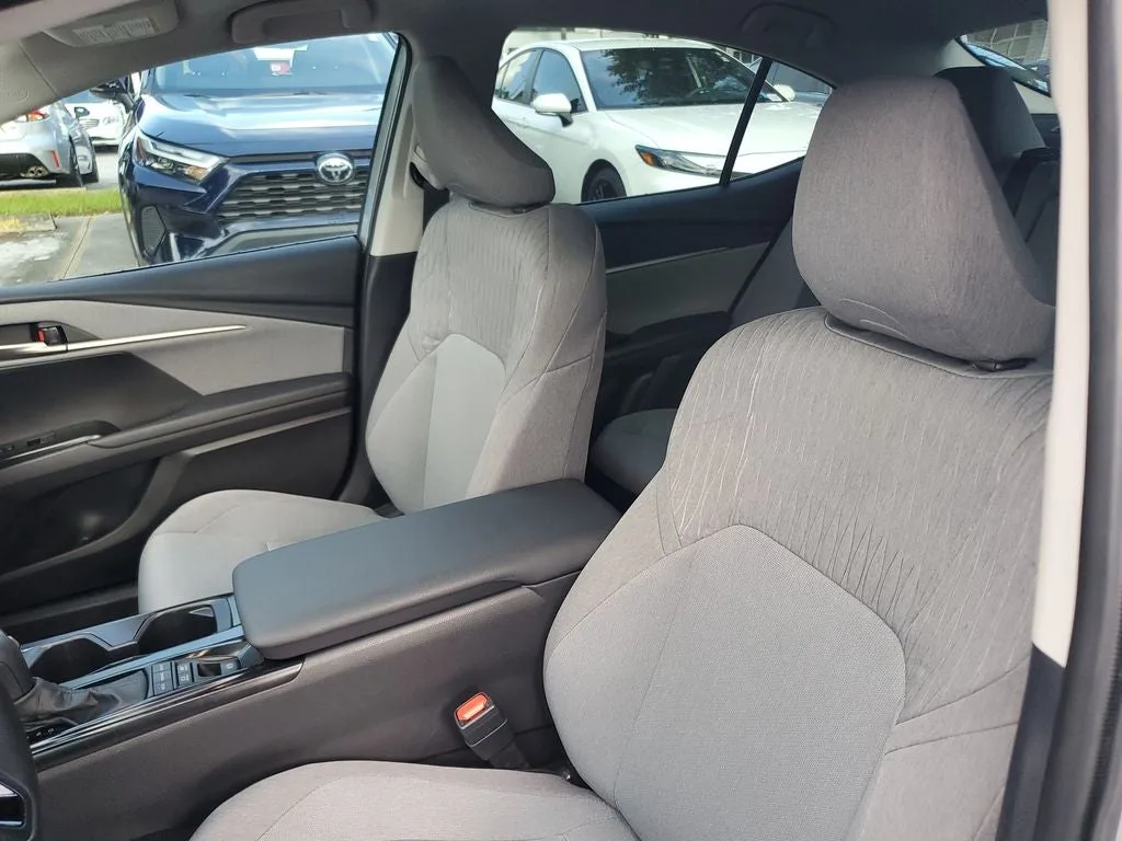 2025 Toyota Camry LE photo 19