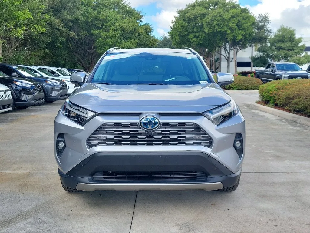 2023 Toyota RAV4 Hybrid Limited photo 2