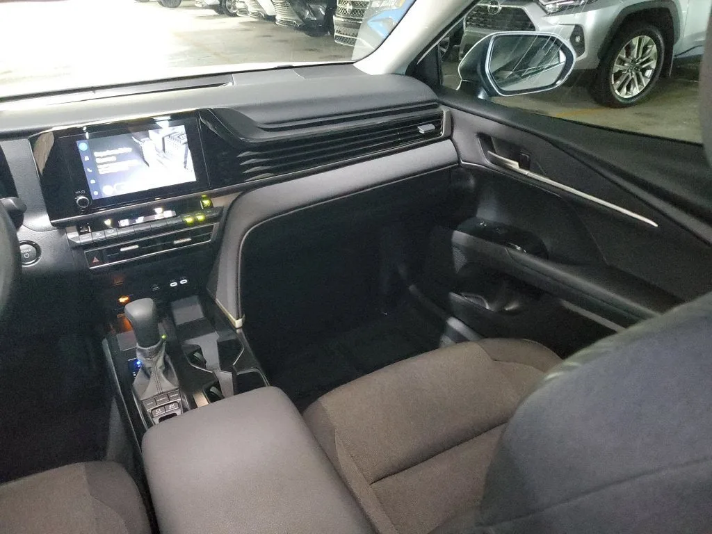 2025 Toyota Camry LE photo 14