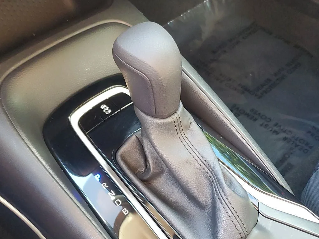 2024 Toyota Corolla LE photo 29