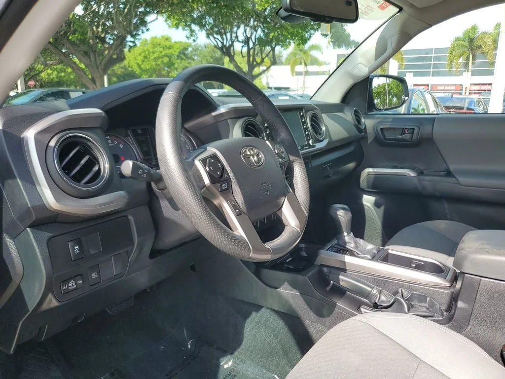 2023 Toyota Tacoma SR5 V6 photo 20