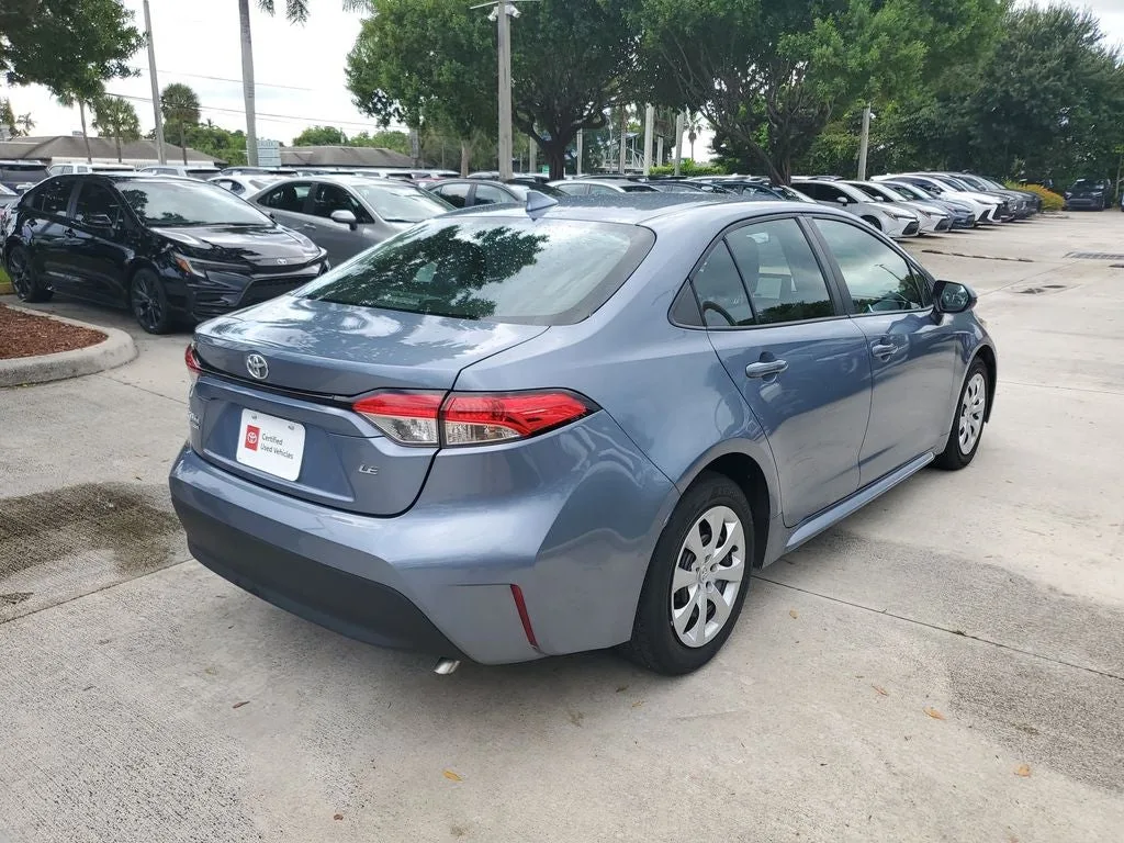 2024 Toyota Corolla LE photo 4