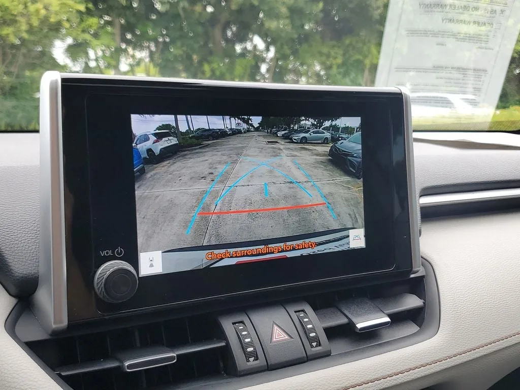 2024 Toyota RAV4 XLE Premium photo 29