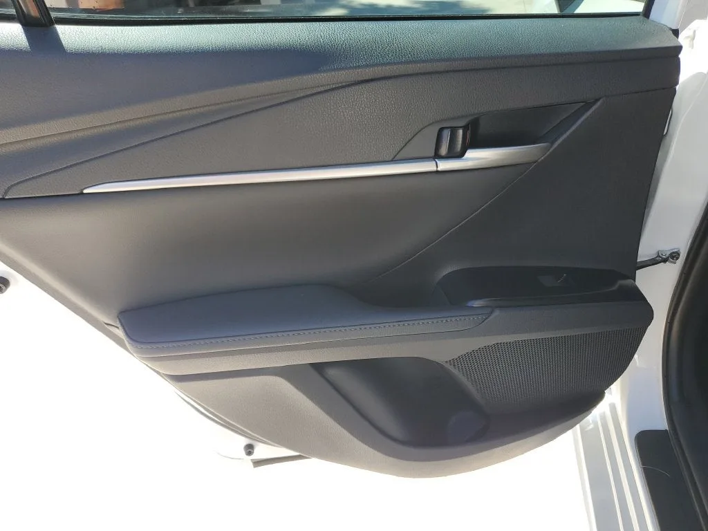 2025 Toyota Camry XSE photo 11
