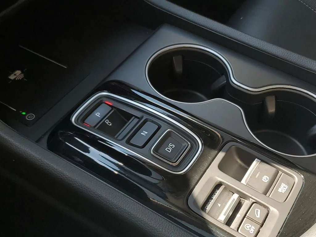 2025 Honda Pilot Touring photo 30