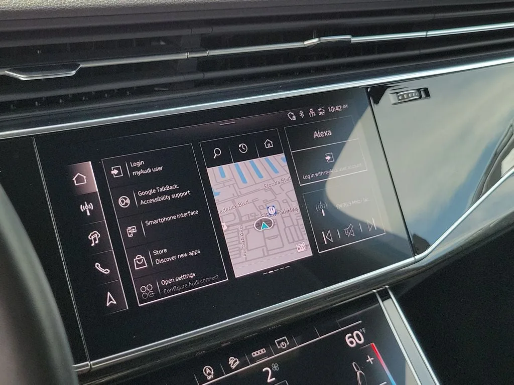 2025 Audi Q7 55 Premium Plus quattro photo 29