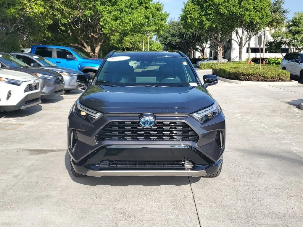 2023 Toyota RAV4 Hybrid XSE photo 2