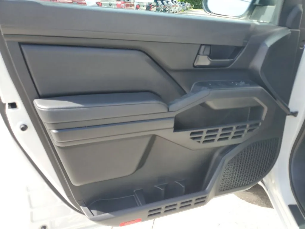 2024 Toyota Tacoma SR photo 15