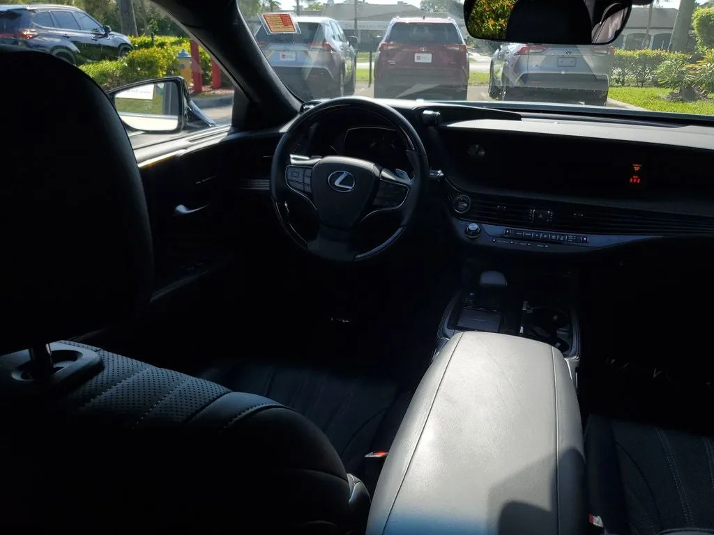 2018 Lexus LS 500 Base photo 14