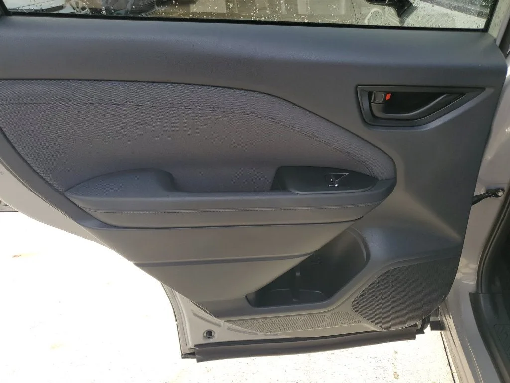 2025 Subaru Forester Premium photo 10