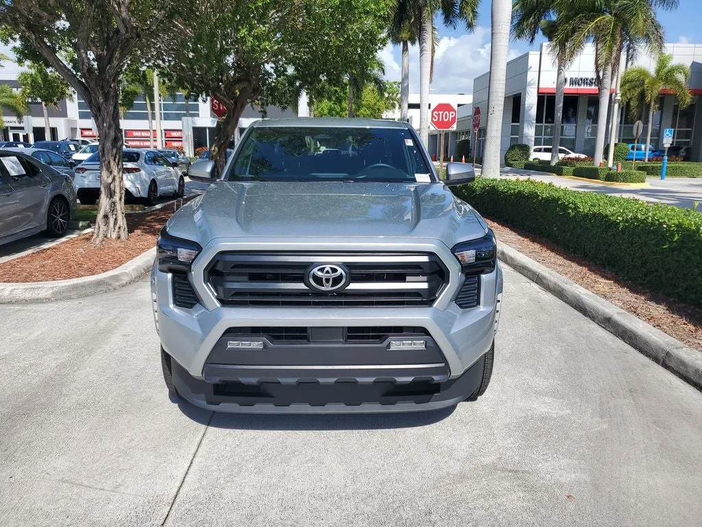 2025 Toyota Tacoma SR5 photo 2
