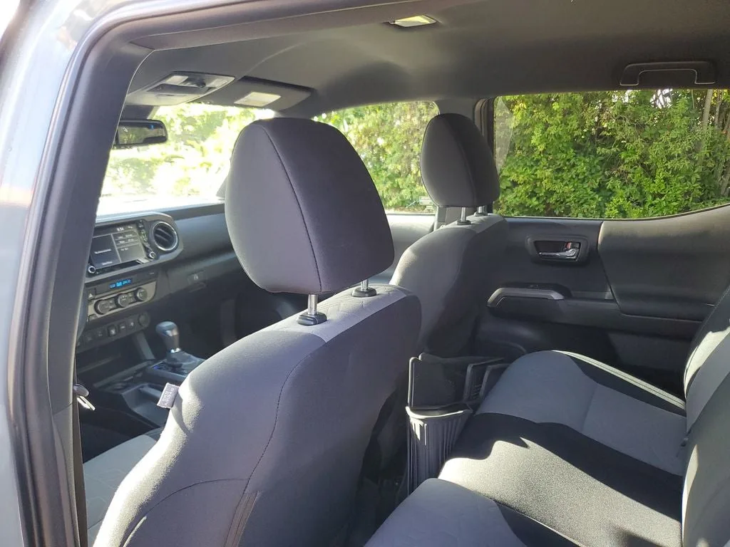 2023 Toyota Tacoma TRD Sport V6 photo 12