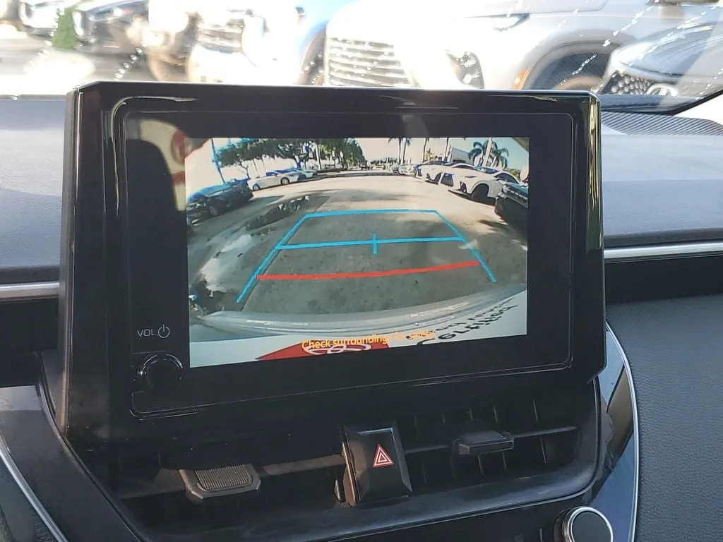 2025 Toyota Corolla LE photo 27