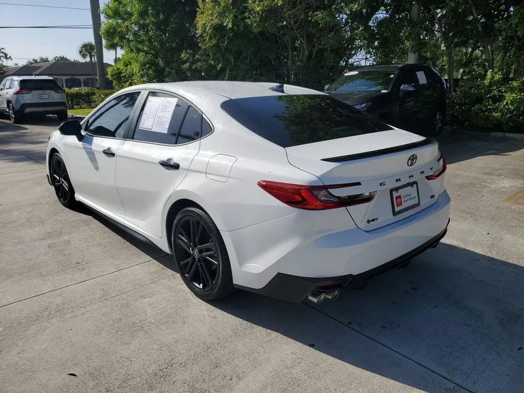 2026 Toyota Camry SE Nightshade photo 6