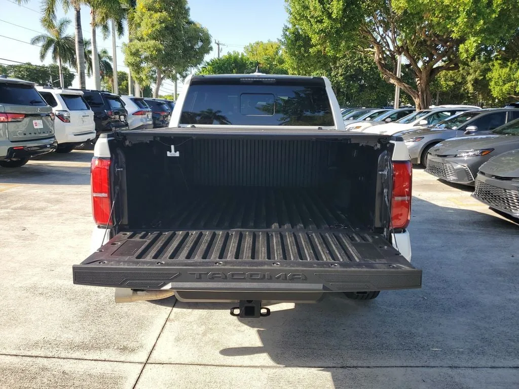 2024 Toyota Tacoma SR5 photo 10