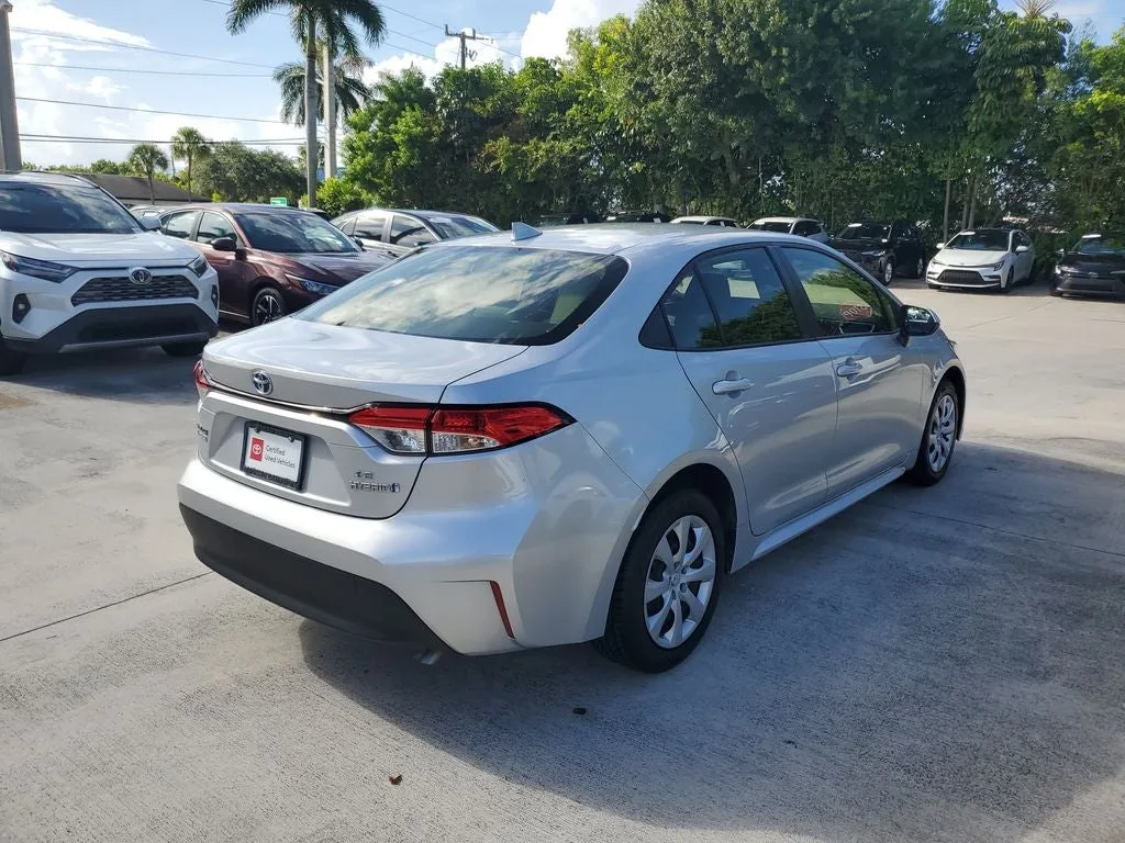 2024 Toyota Corolla Hybrid LE photo 4