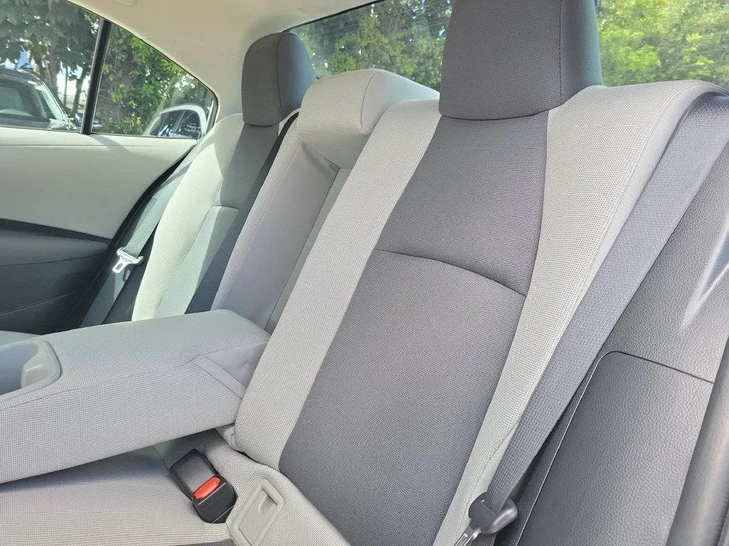 2024 Toyota Corolla LE photo 14