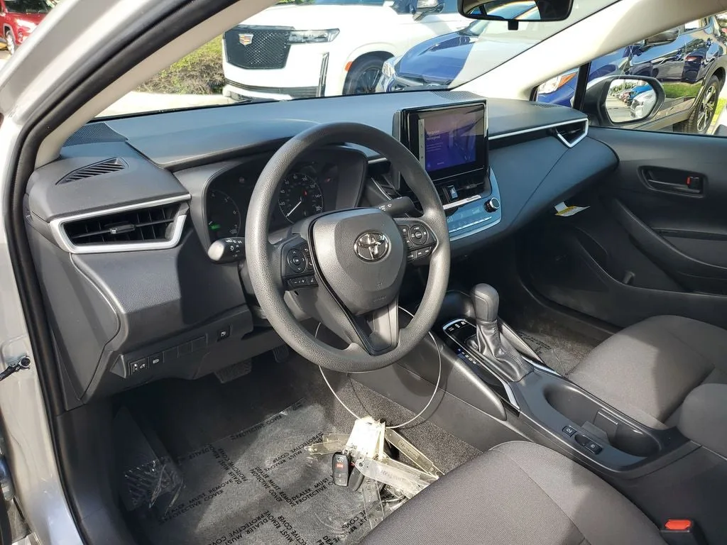 2024 Toyota Corolla Hybrid LE photo 21