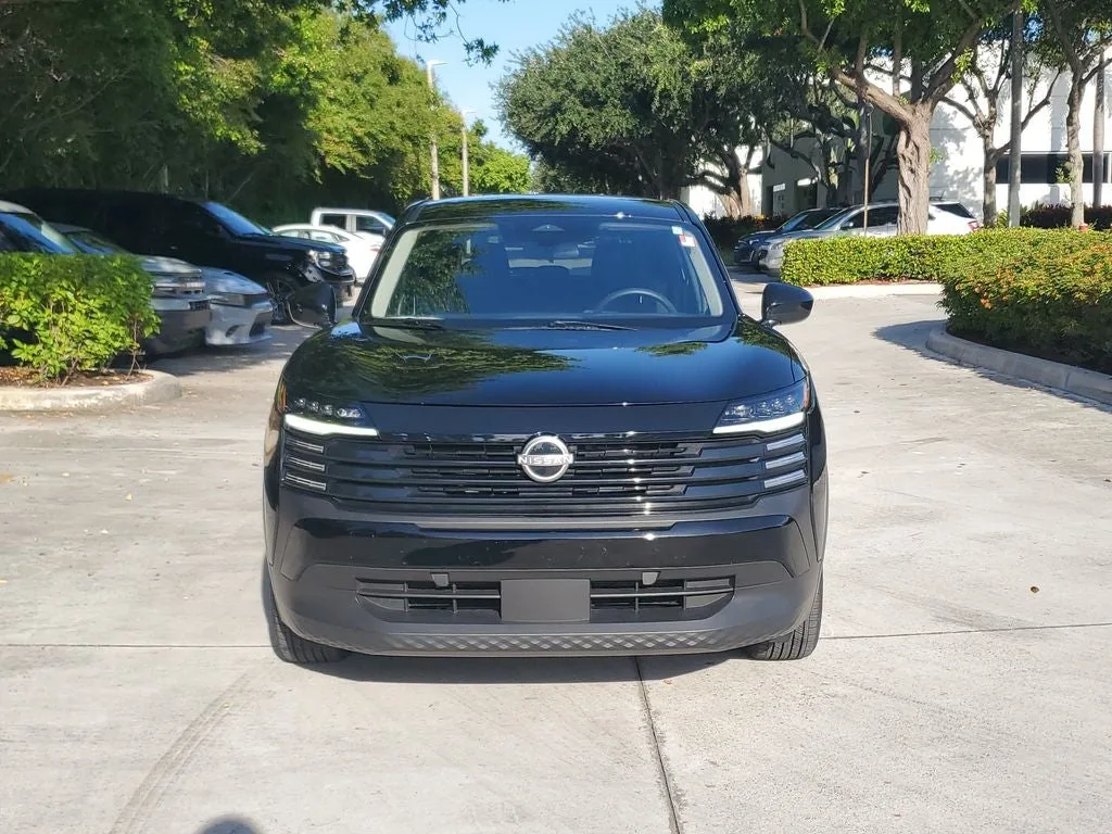 2025 Nissan Kicks SV photo 2