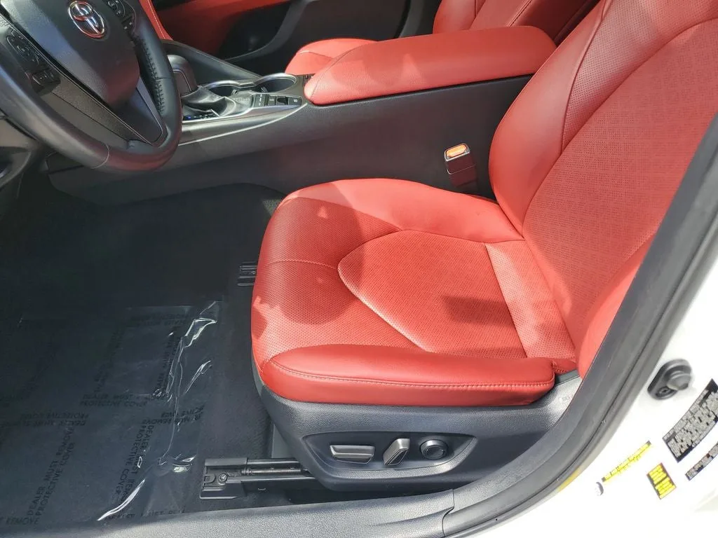 2024 Toyota Camry XSE V6 photo 17
