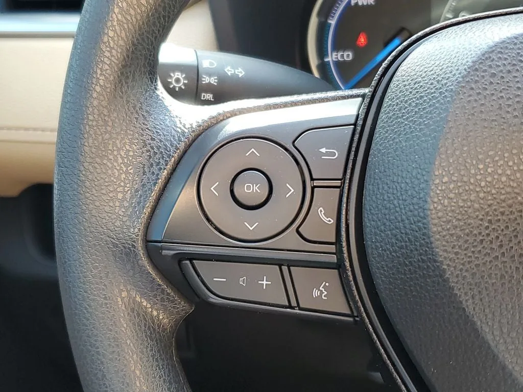 2025 Toyota RAV4 Hybrid LE photo 22