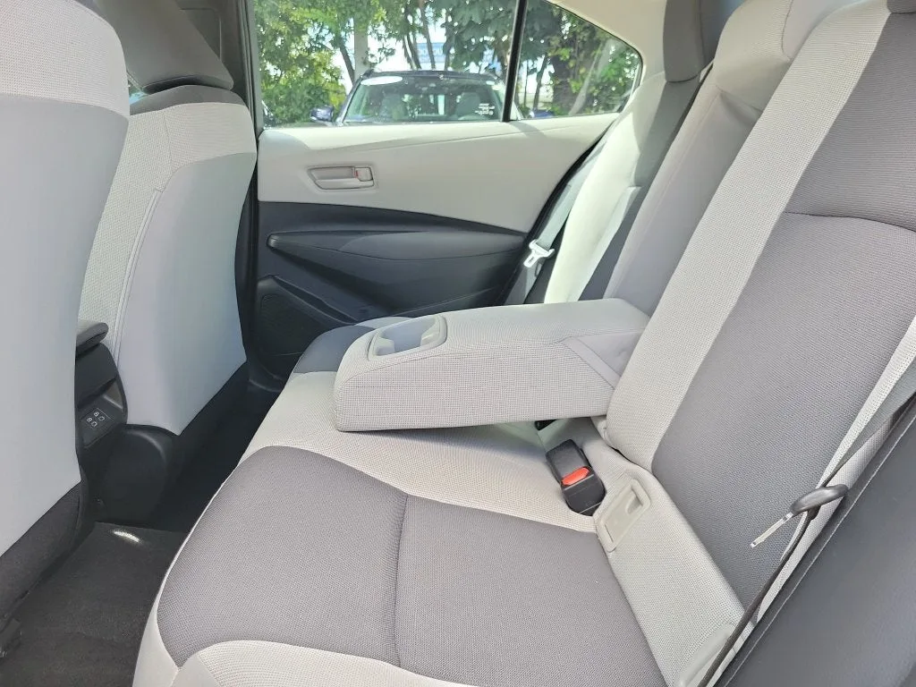 2024 Toyota Corolla LE photo 13