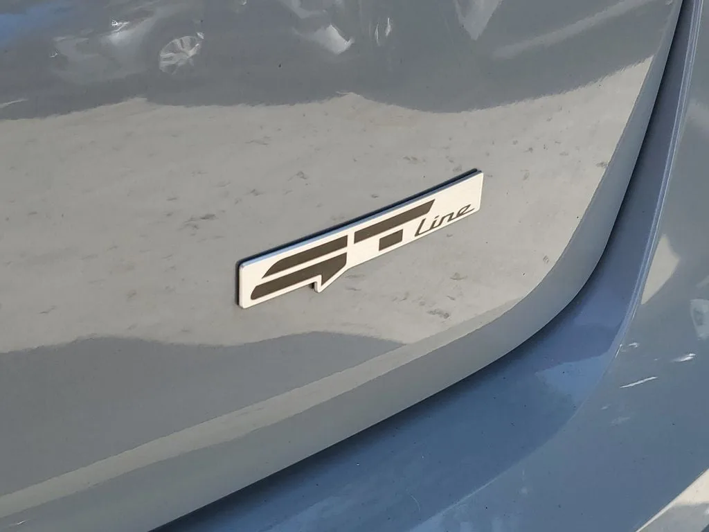 2025 Kia K5 GT-Line photo 7