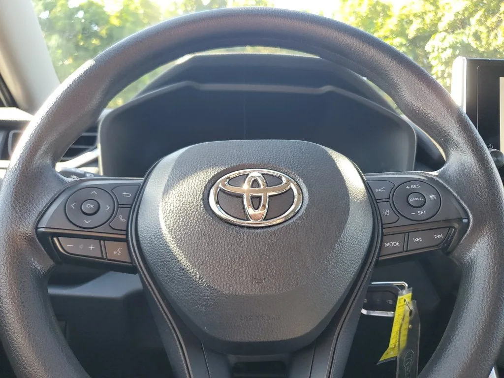 2024 Toyota RAV4 LE photo 22