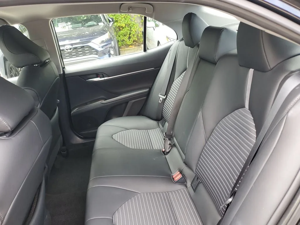 2024 Toyota Camry SE photo 11