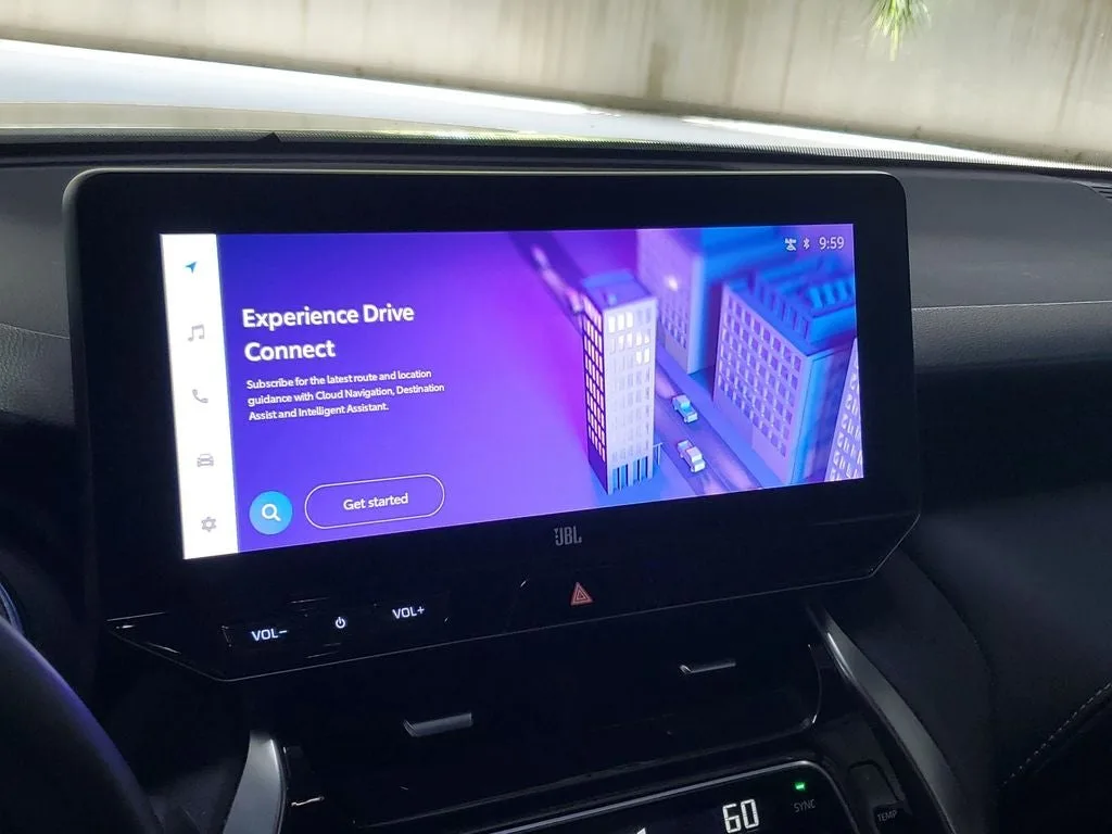 2023 Toyota Venza XLE photo 27