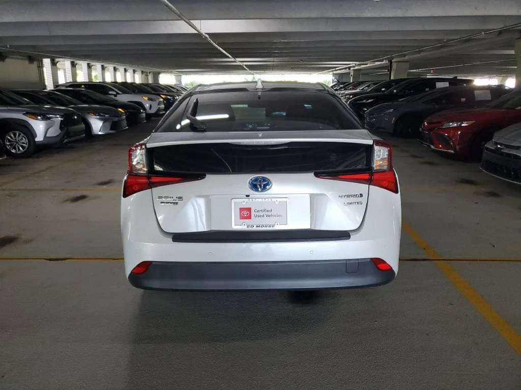 2021 Toyota Prius Limited photo 5