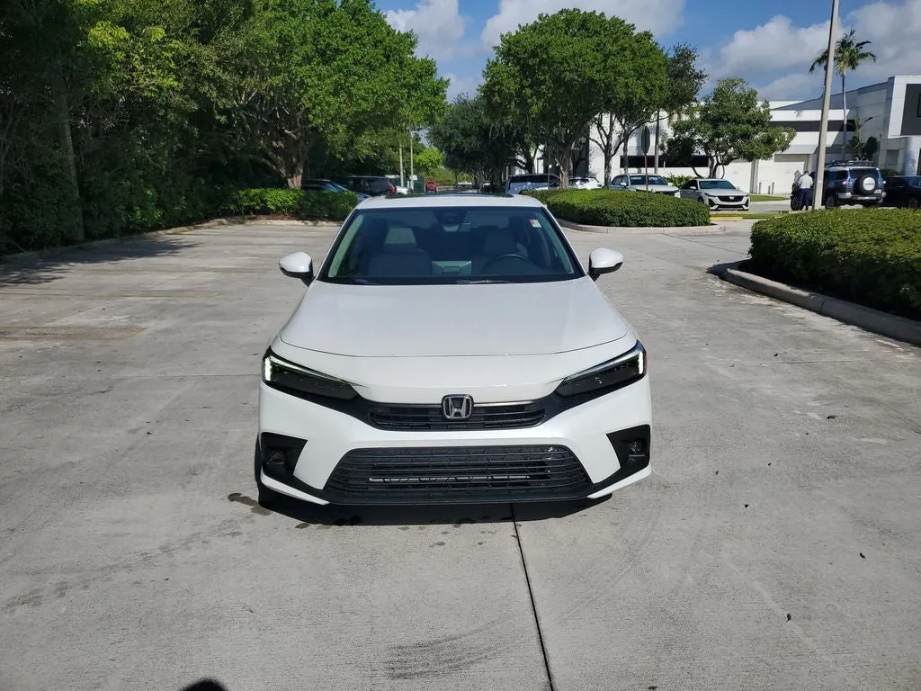 2024 Honda Civic Touring photo 2
