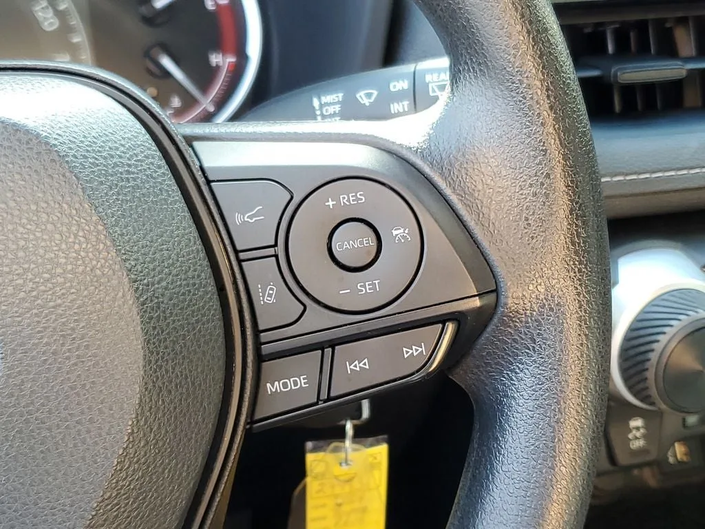 2024 Toyota RAV4 LE photo 23