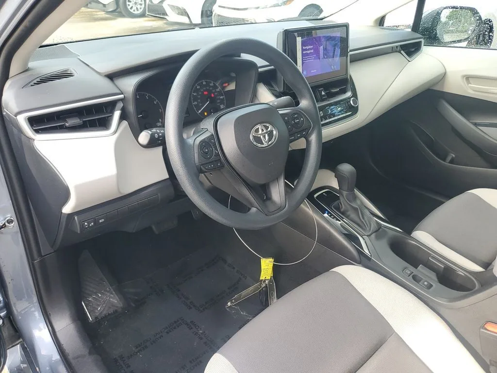 2024 Toyota Corolla LE photo 21