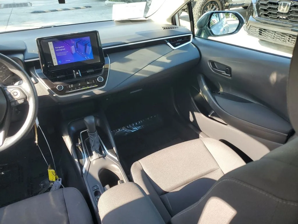 2024 Toyota Corolla LE photo 16