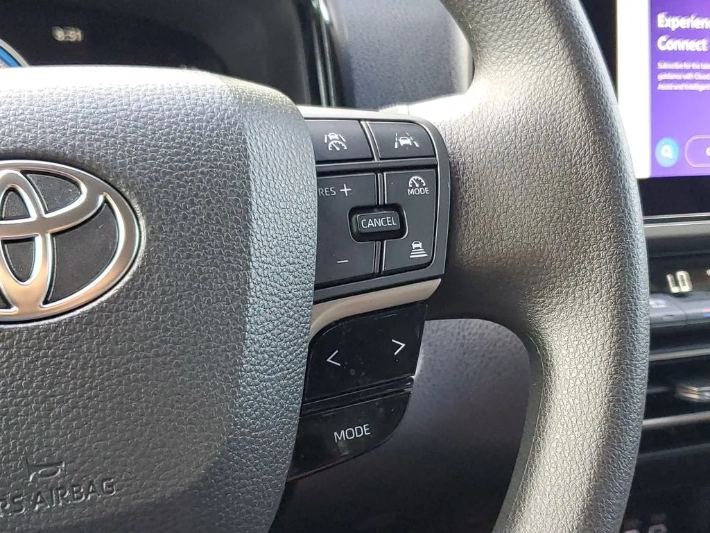 2025 Toyota Camry LE photo 24