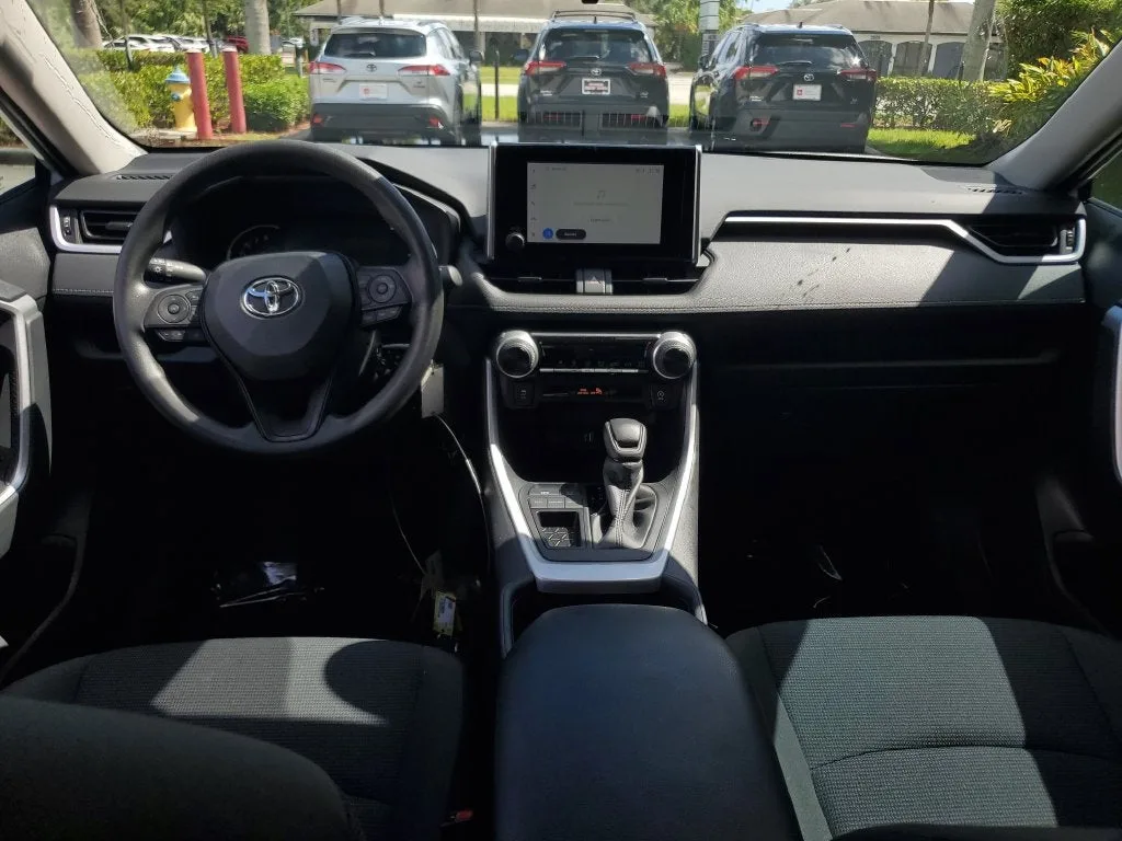 2024 Toyota RAV4 LE photo 14