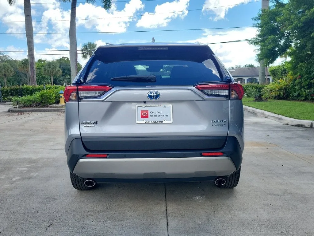 2023 Toyota RAV4 Hybrid Limited photo 5