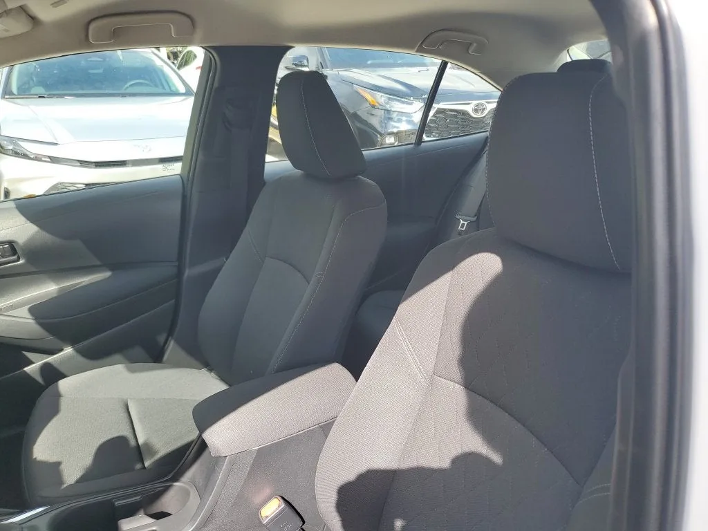 2024 Toyota Corolla LE photo 17
