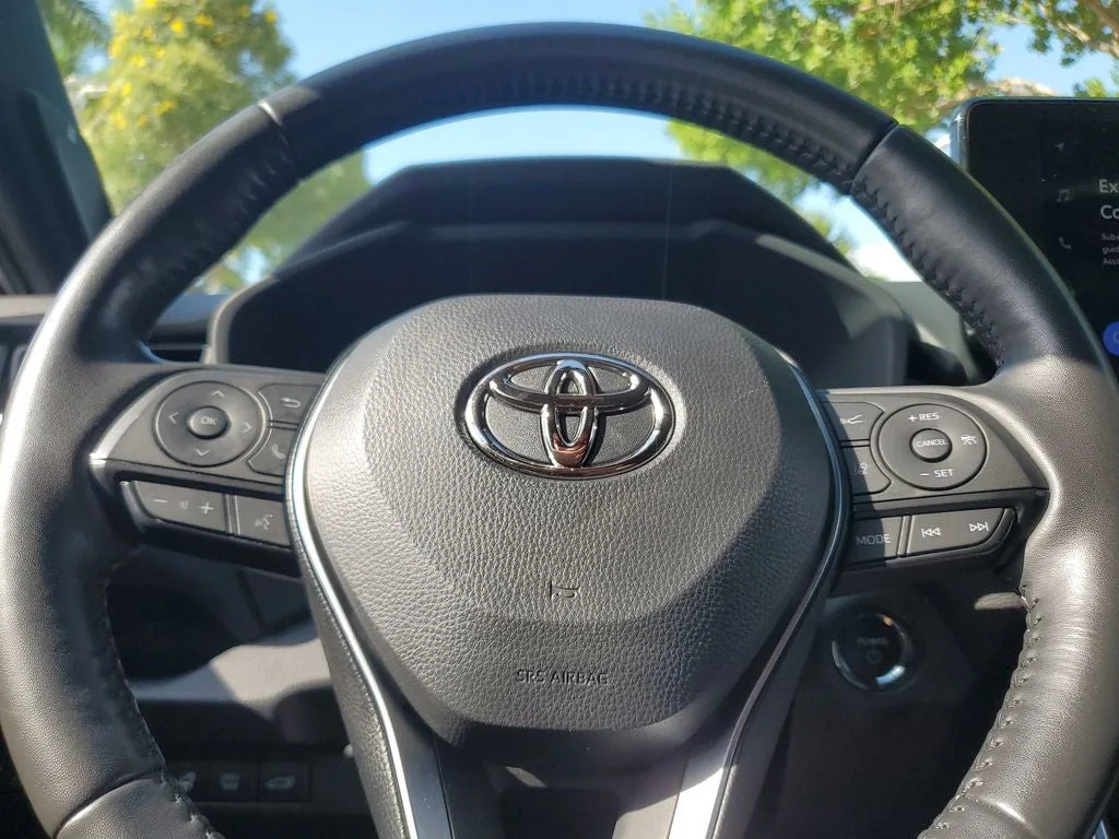 2024 Toyota RAV4 Hybrid XSE photo 24