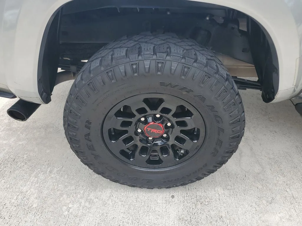 2022 Toyota Tacoma SR5 V6 photo 7