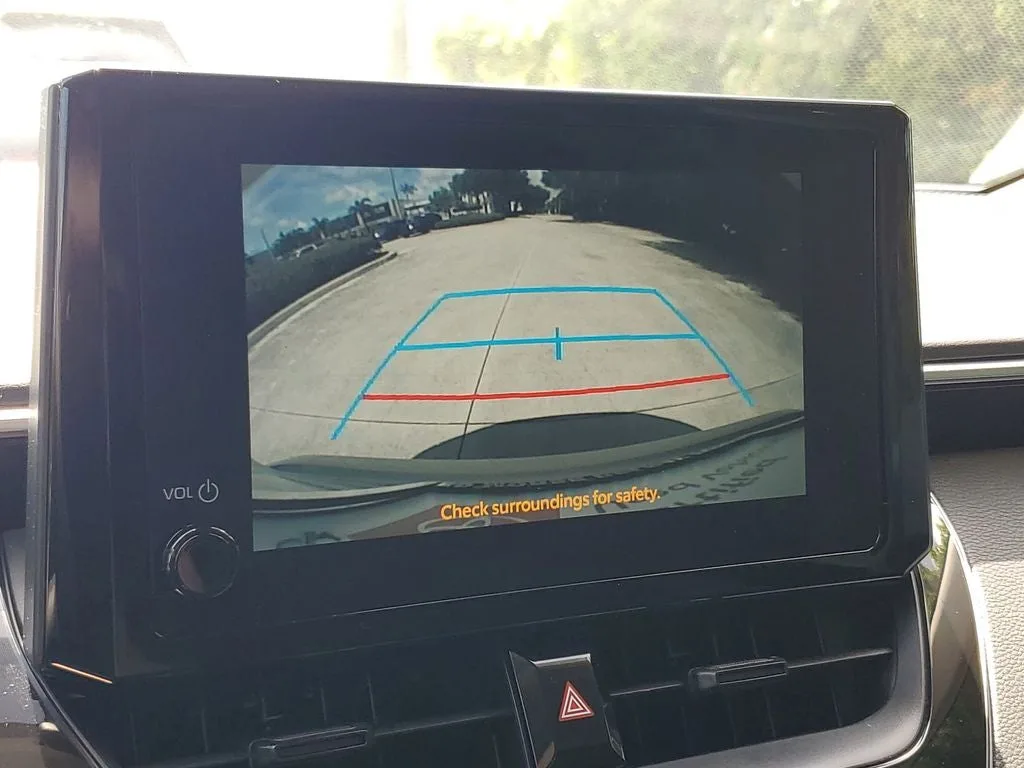 2024 Toyota Corolla LE photo 27