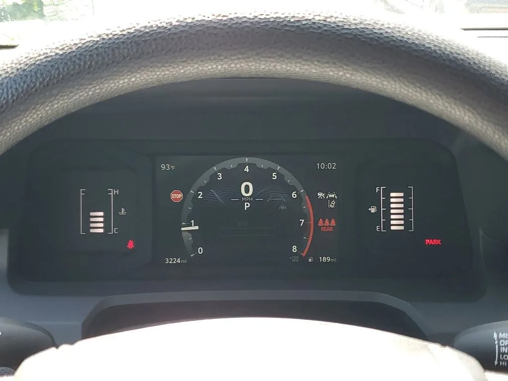 2025 Toyota Tacoma SR5 photo 24
