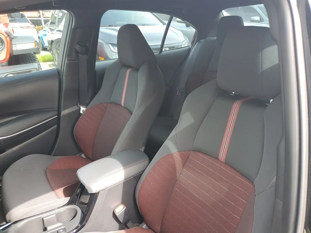 2024 Toyota Corolla SE photo 19