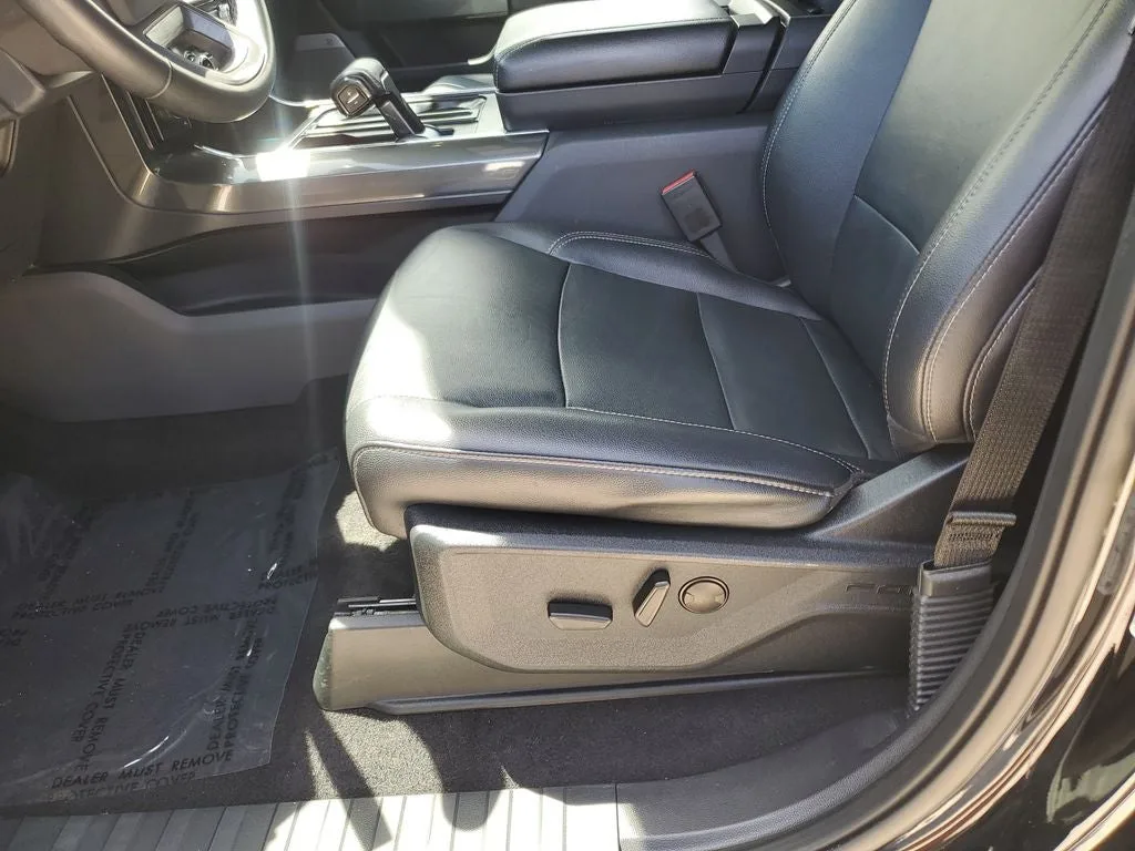 2023 Ford F-150 XLT photo 20