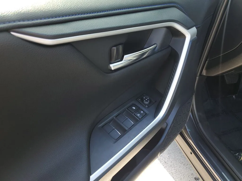 2023 Toyota RAV4 Hybrid XSE photo 20